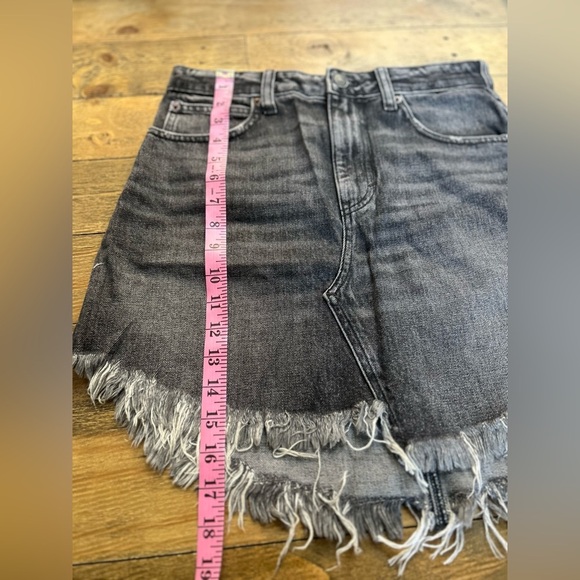 FREE PEOPLE WE THE FREE | Bailey Denim Mini Skirt Dark Gray | Size 27 Western - Picture 8 of 11